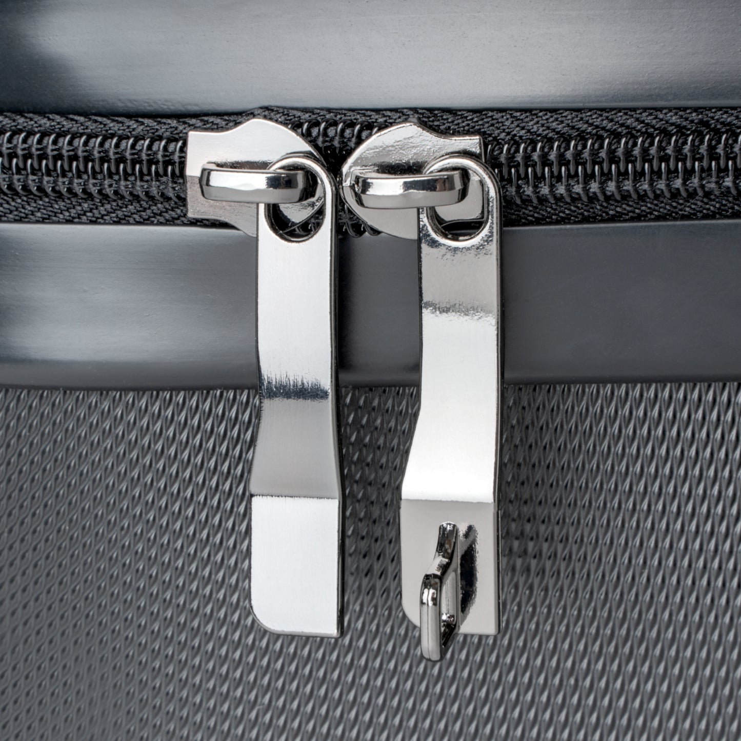 ThreadKnox Retro Suitcase